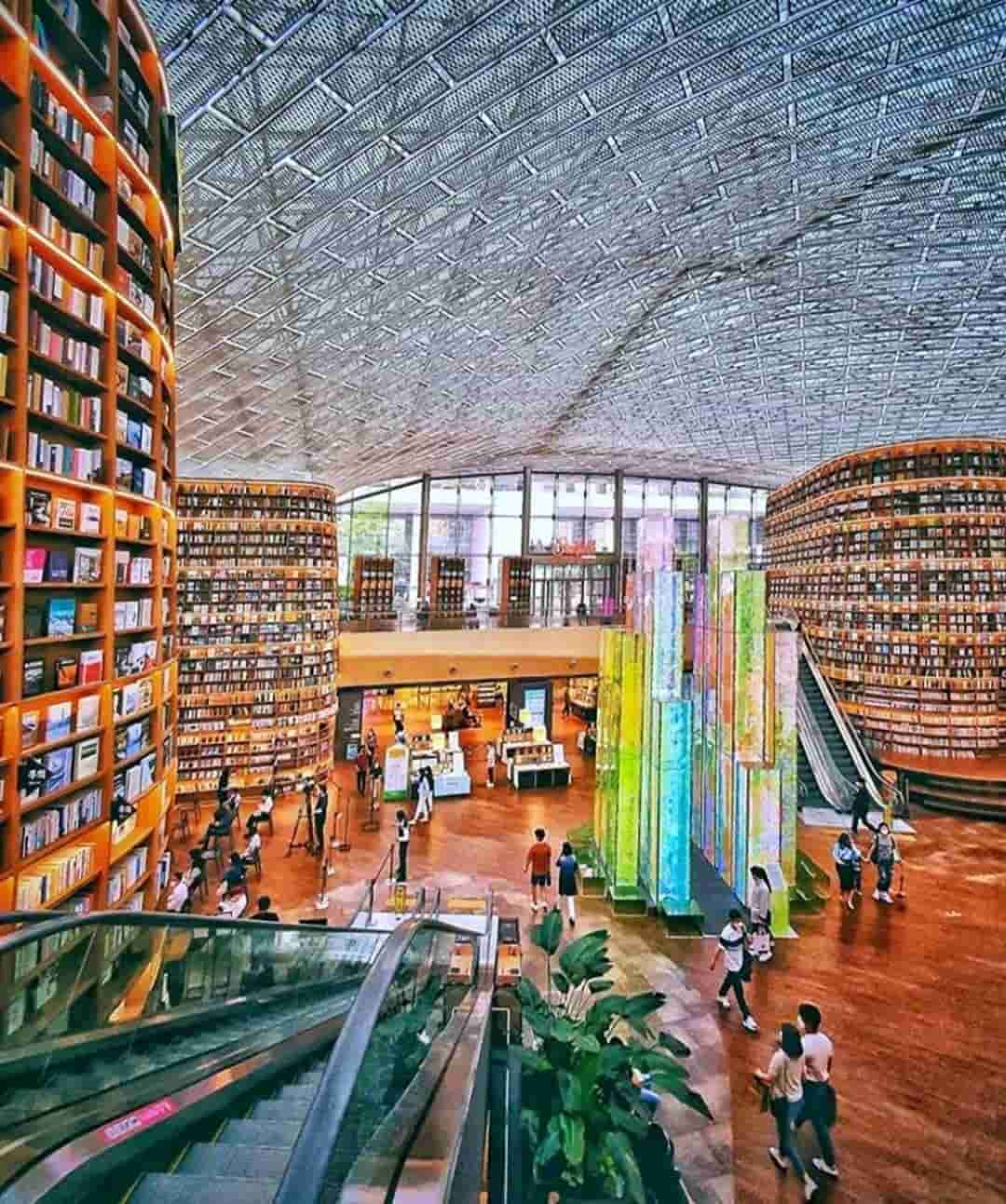 Choáng ngợp với vẻ đẹp của thư viện Starfield giữa lòng Seoul