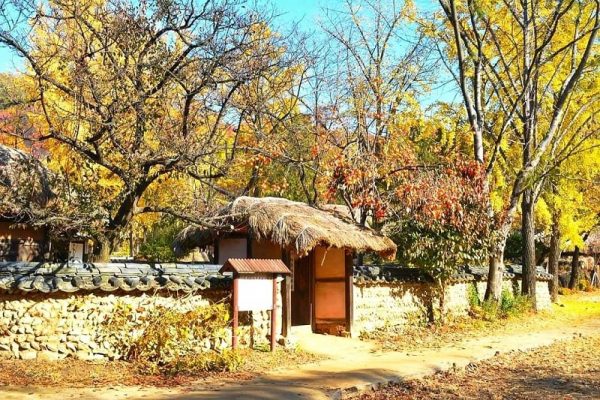 Ngược dòng thời gian trở về thế kỷ 17 tại làng dân tộc Yongin tỉnh Gyeonggi-do