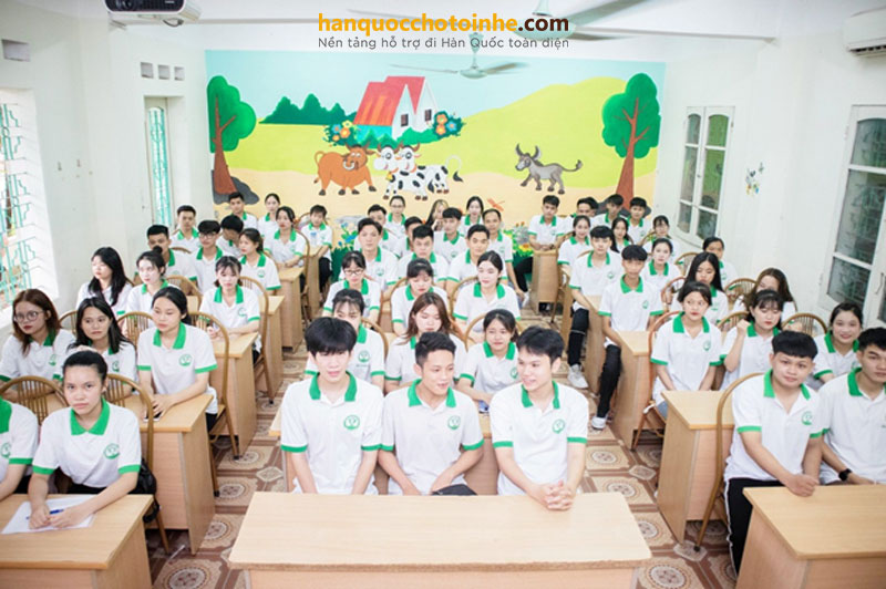 Lớp học tiếng Hàn tại HQK