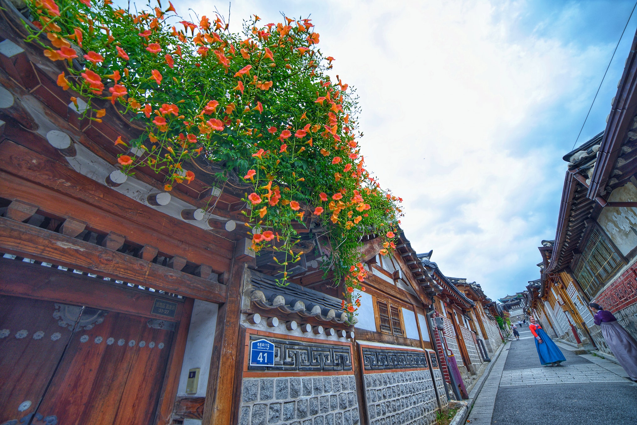 Tham quan các ngõ hẻm tại Hanok Bukchon 