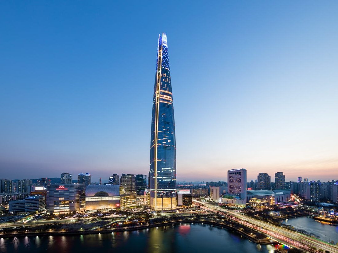 Lotte Tower Hàn Quốc biểu tượng của đất nước con người Hàn Quốc thời hiện đại